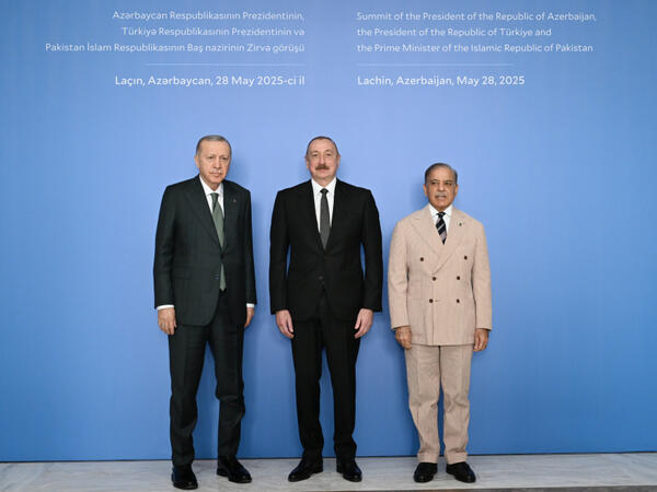Laçında Azərbaycan Prezidentinin, Türkiyə Prezidentinin və Pakistanın Baş nazirinin Zirvə görüşü keçirilib - FOTO