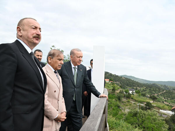 Laçın sammiti: yeni dünya düzənində üç dövlətin geosiyasi simfoniyası