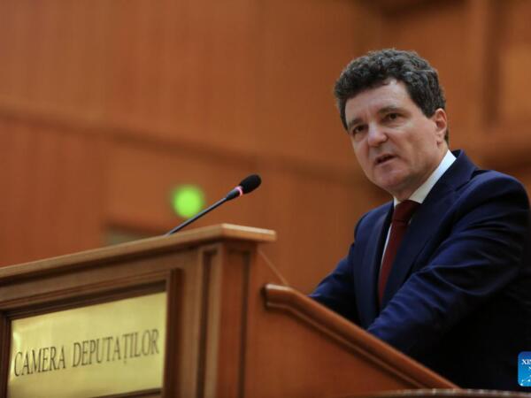 Rumıniya Prezidenti İlham Əliyevi təbrik edib