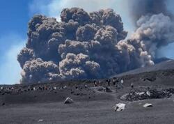 &quot;Etna&quot; vulkanı püskürdü - Qırmızı siqnal verildi - VİDEO