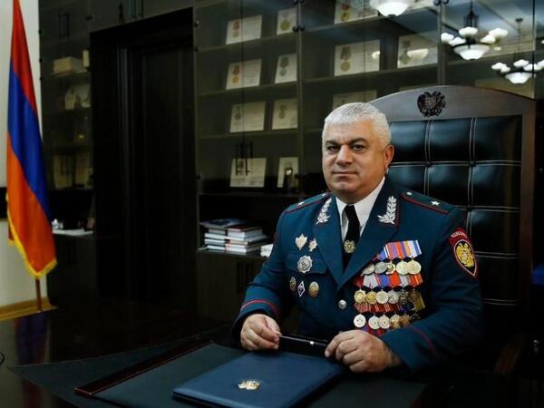 Paşinyan generalı istefaya göndərdi