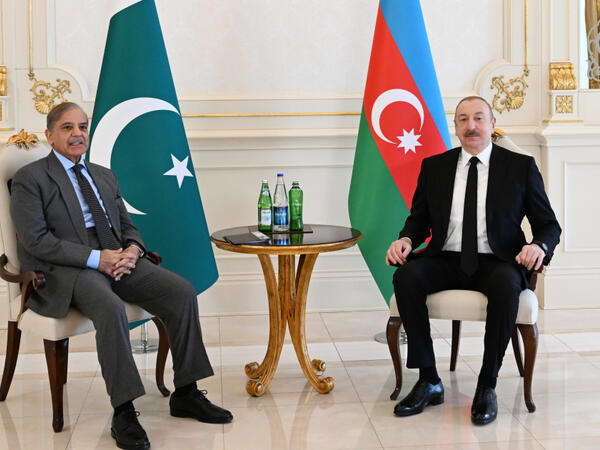 Prezident İlham Əliyev ilə Məhəmməd Şahbaz Şərif arasında telefon danışığı olub