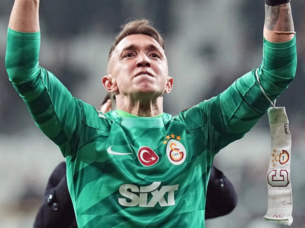 “Qalatasaray” Musleranın yerinə dünya ulduzunu <span class="color_red">gətirir</span>