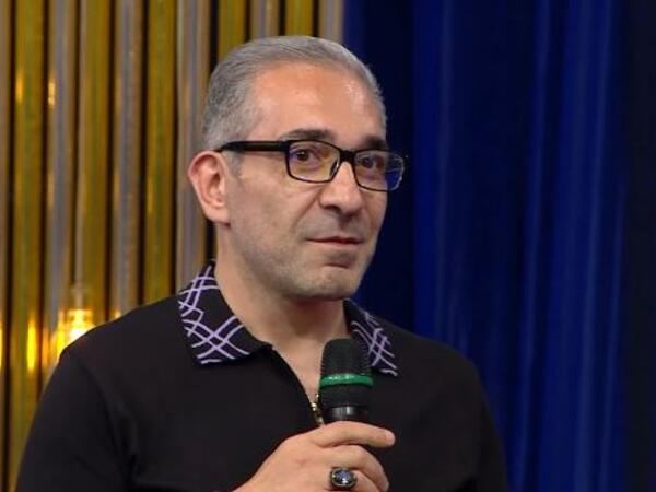 Evini satıb kəndə köçdü