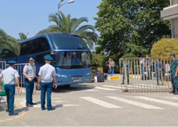 İrandan Azərbaycana təxliyə edilənlər avtobusla Bakıya yola salındı - VİDEO