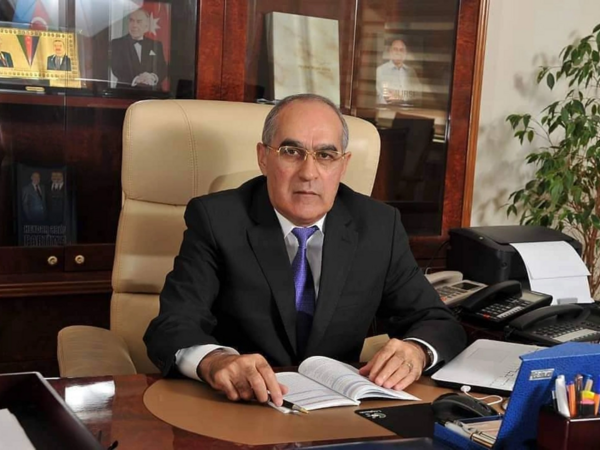 İsrayıl İsgəndərov vəzifəsindən GETDİ