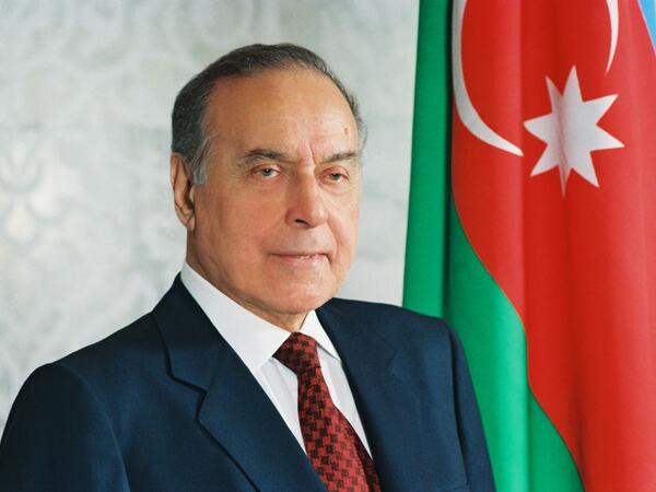 Ümummili lider Heydər Əliyev qayıdışı ilə xalqı kritik durumdan xilas etdi