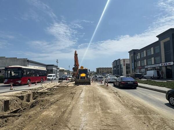 Binəqədi yolunda ağır tıxac var - Avtobuslar ləngiyir