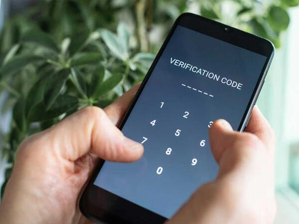 Şifrə girişi tarixə qovuşur: &quot;Apple&quot; avtomatik doldurma funksiyasını genişləndirir