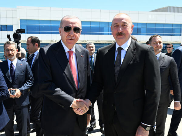 Prezident Türkiyəyə işgüzar səfərə gedib