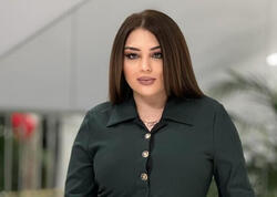 Xalq artistinin qızı adını dəyişir