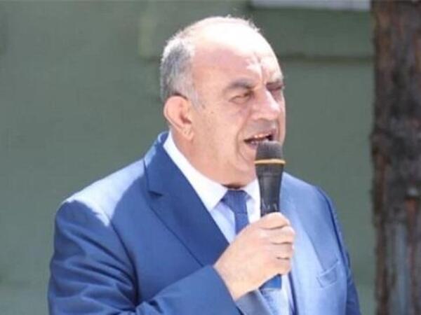 Saxlanılan icra başçısı, görün, kimin qohumudur