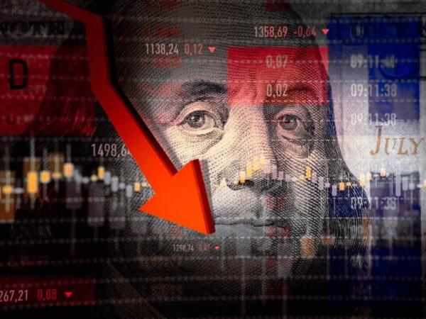 Mayakdan ilğıma doğru: Amerika qlobal istinad rolunu belə itirir