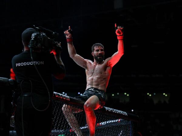 &quot;UFC Fight Night&quot;: Nazim Sadıxov rəqibini nokaut etdi - <span class="color_red">FOTO</span>