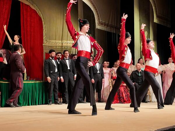 &quot;Opera günləri&quot; layihəsi çərçivəsində &quot;Traviata&quot; operasi təqdim olunub - FOTO