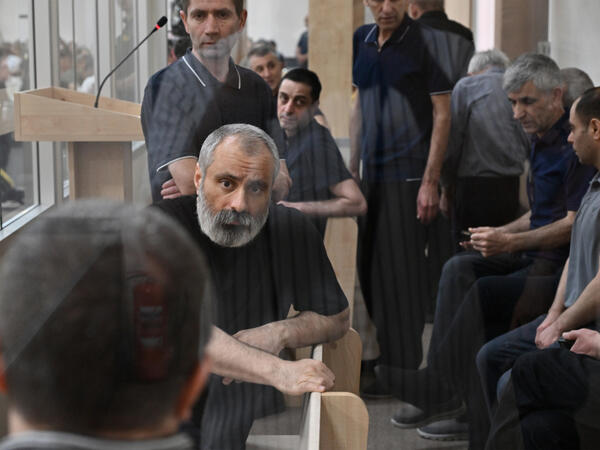 Azərbaycanın cəbhə xəttindən uzaq şəhərlərinin bombalanması əmrinin Ermənistanın siyasi-hərbi rəhbərliyi tərəfindən verilməsi məhkəmədə bir daha təsdiqlənib - <span class="color_red">FOTO</span>