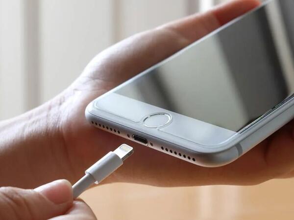 Ən uzun batareya ömrünə malik telefon markaları - SİYAHI