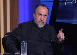Erməni arxiyepiskop Mikael Acapaxyan polis tərəfindən saxlanılıb