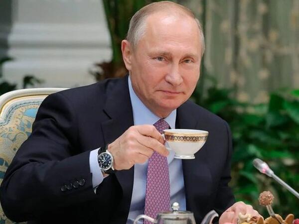 Lukaşenkodan Putinə simvolik <span class="color_red">hədiyyə</span>