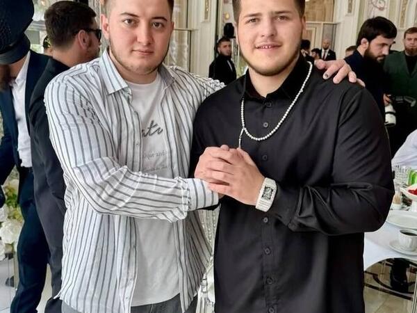 Kadırovun oğlu toyunda 27,7 milyon dollarlıq saat taxdı - <span class="color_red">FOTO</span>