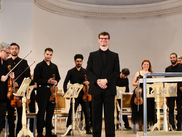 Paul Johannes Rossmann’ın rəhbərliyi ilə Azərbaycan Dövlət Kamera Orkestri konserti baş tutub - FOTO