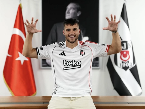 &quot;Qara Qartal&quot;a yeni qanad - David Yurasek &quot;Beşiktaş&quot;da