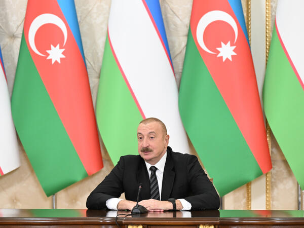Azərbaycan Prezidenti Qarabağın bərpasına köməyinə görə Özbəkistana minnətdarlıq edib