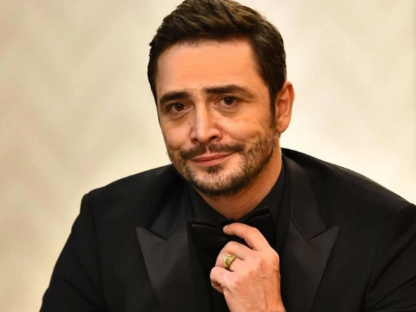“Ölü yuyan” türk aktyoru Beynəlxalq mükafat aldı - <span class="color_red">FOTO</span>