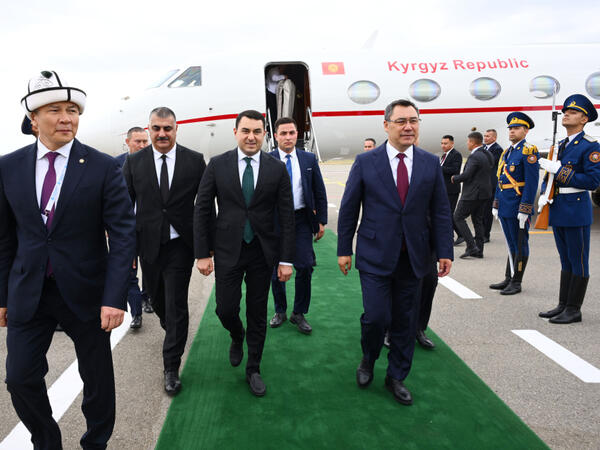 Qırğızıstan Prezidenti Sadır Japarov Azərbaycana səfər gəlib - FOTO