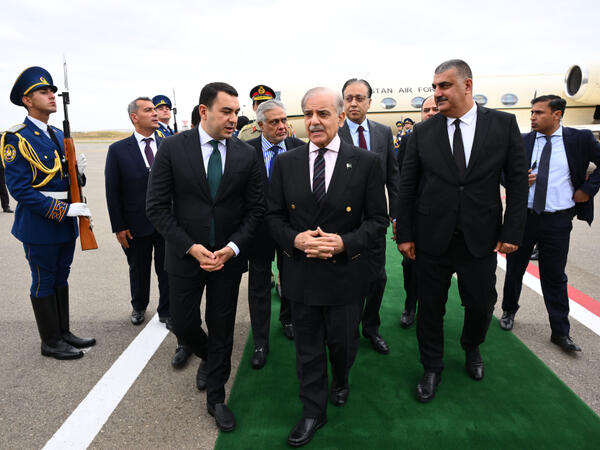 Pakistanın Baş naziri Məhəmməd Şahbaz Şərifin Azərbaycana səfəri başlayıb - FOTO