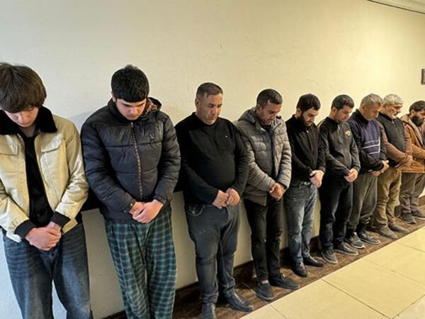 İmişlidə məktəblilərin öldüyü qəza zamanı xuliqanlıq edən 19 nəfərə hökm oxundu