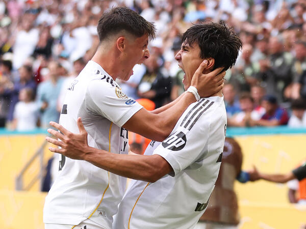 “Real Madrid” &quot;Borussiya D.&quot; matçında &quot;qol yağışı&quot;