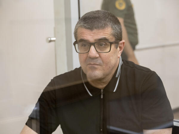 Zərər çəkmiş şəxslər məhkəmədə ifadə veriblər -