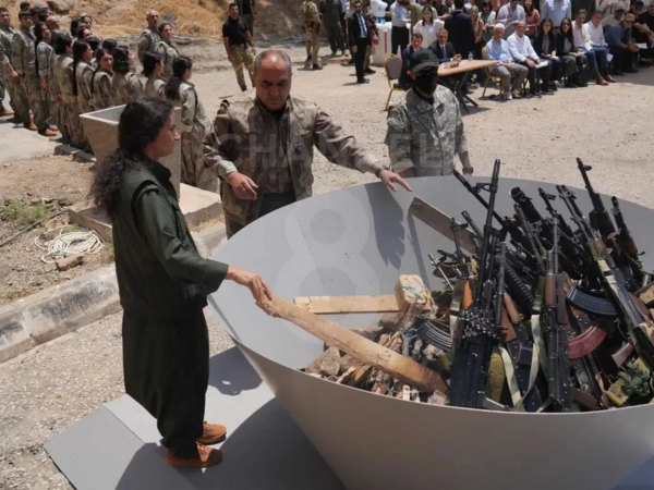 PKK-çıların tərksilah olmasının GÖRÜNTÜLƏRİ -