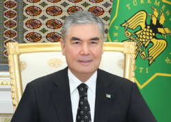 Qurbanqulu Berdiməhəmmədov Zəfər parkını ziyarət edib