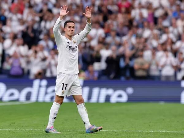 Lukas Vaskes 10 il sonra &quot;Real Madrid&quot;dən ayrıldı