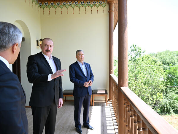 İlham Əliyev və Qurbanqulu Berdiməhəmmədov Şuşada Mehmandarovların malikanə kompleksində olublar - FOTO
