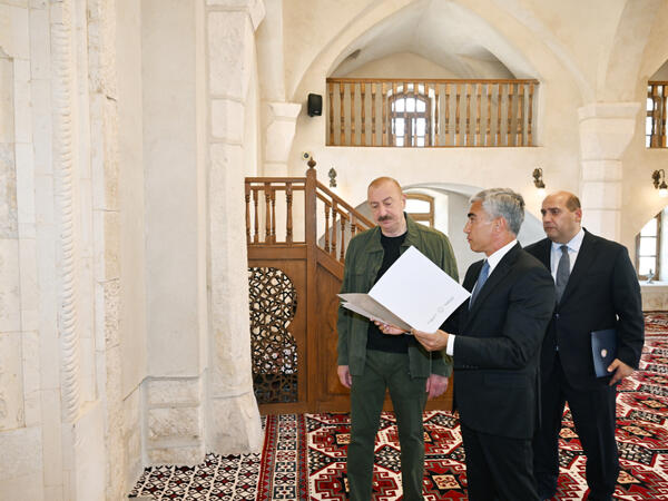 Prezident İlham Əliyev Ağdamın Qiyaslı kəndindəki tarixi məscidin binasının bərpadan sonra açılışında iştirak edib - FOTO