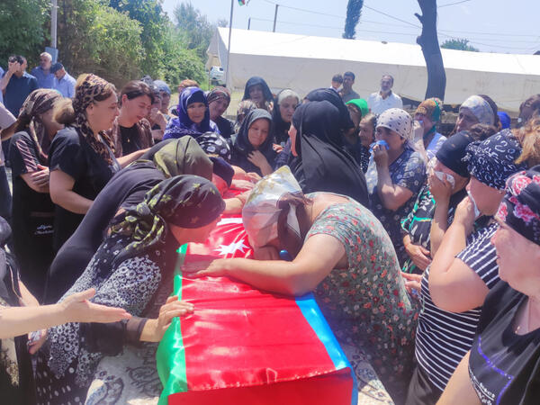 Şəhid Məzahir Kərimov Xaçmazda dəfn olundu - <span class="color_red">FOTOlar</span>