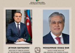 Bayramov pakistanlı həmkarı ilə danışdı