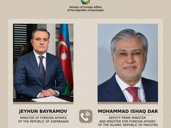 Bayramov pakistanlı həmkarı ilə danışdı
