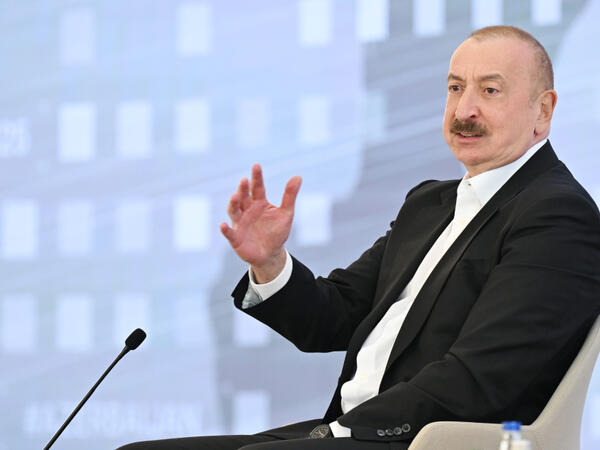 İlham Əliyev: Bizi tənqid edənlərin xarici borcu ÜDM-in 100 faizi qədərdir və ondan da artıqdır