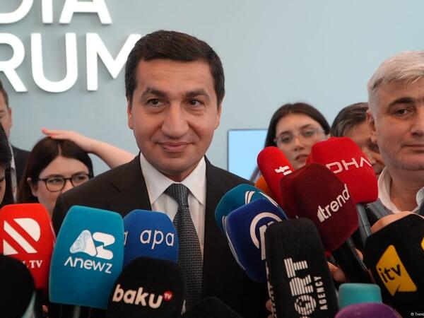 Hikmət Hacıyev Azərbaycan heyətinin Moskvada MDB formatında tədbirdə iştirak etməməsinin səbəblərini açıqladı