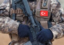 Türkiyədə iki hərbçi qızdırmadan öldü
