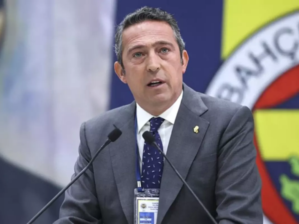 Dünyaca məşhur qapıçı &quot;Fənərbağça&quot;da - <span class="color_red">FOTO</span>
