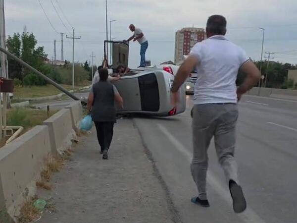 Ceyranbatan yolunda &quot;Hyundai&quot; aşdı - VİDEO