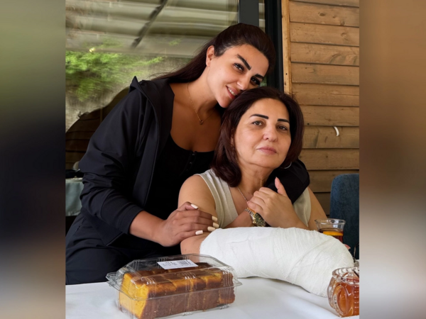 Gülayın anasına nə olub? - <span class="color_red">VİDEO</span>
