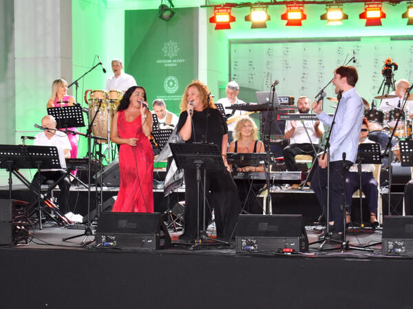 Qəbələ festivalında “Tbilisi Big Band” musiqi qrupu enerji dolu çıxışı ilə musiqisevərləri sevindirib - FOTO