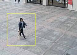 Avtomatla binanı güllələdi - Xeyli ölən var - FOTO