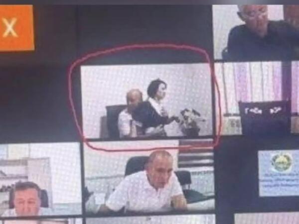 Onlayn iclasda katibəni qucaqlayan deputat işdən qovuldu - FOTO